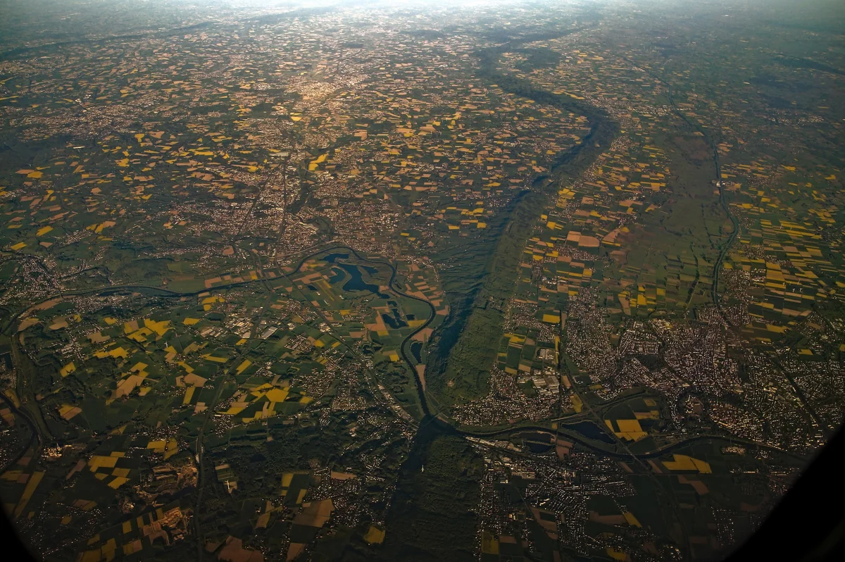 Weserdurchbruch zwischen Wiehengebirge und Wesergebirge